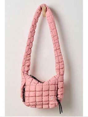 1202. FREE PEOPLE Quilted carryall bag in Ballet Slipper / pink NWT $58